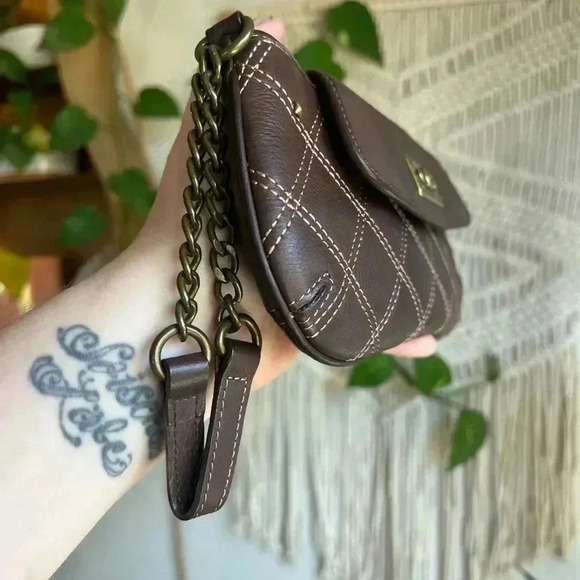 Fossil Brown Quilted Leather Wristlet / Clutch with Snap Closure - Picture 5 of 15